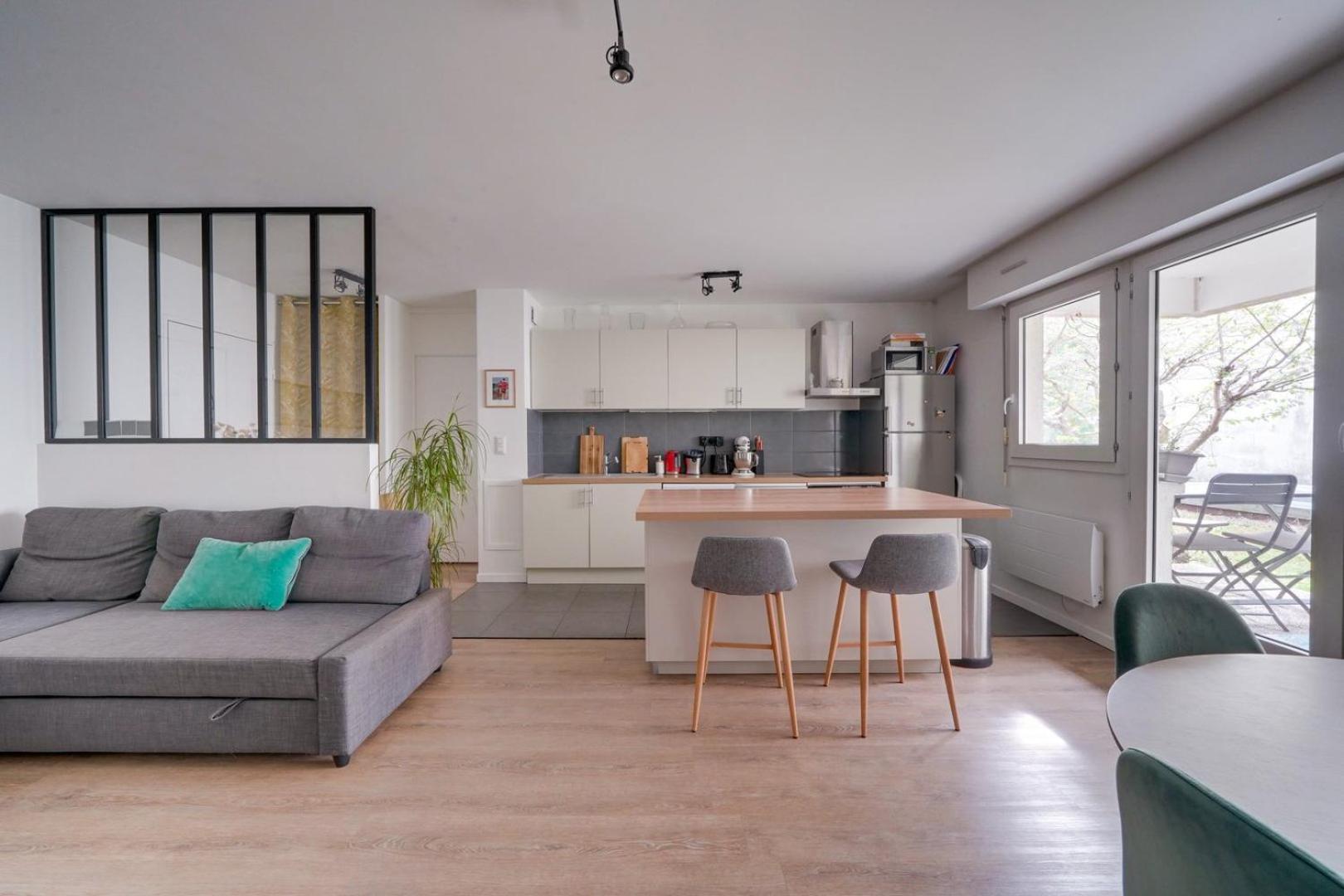 Апартаменты Pleasant Flat In Bordeaux With Terrace And Parking Экстерьер фото