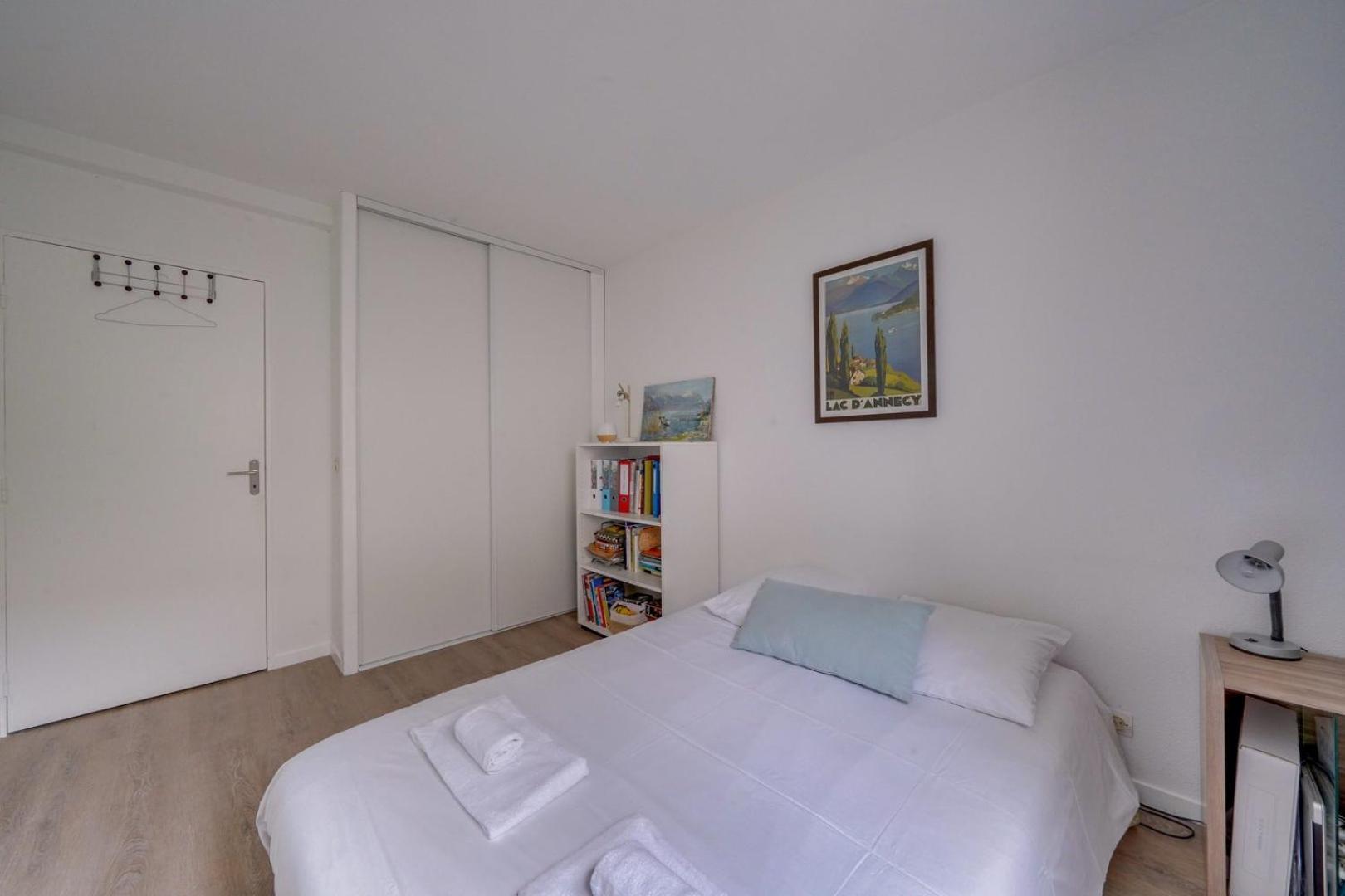 Апартаменты Pleasant Flat In Bordeaux With Terrace And Parking Экстерьер фото